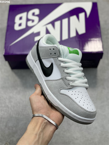 Nike SB Dunk Low Chlorophyll