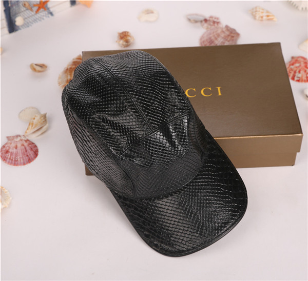 Gucci baseball cap with box full package size for couples 171