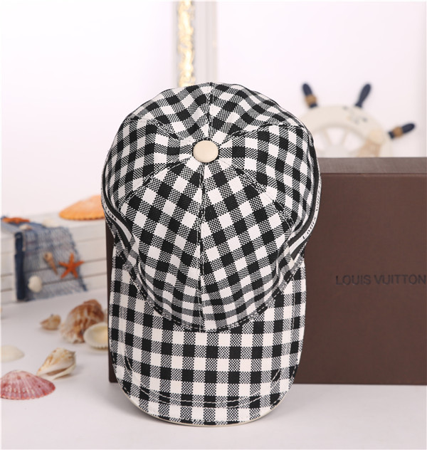 Louis Vuitton Baseball Cap With Box Full Package Size For Couples 043