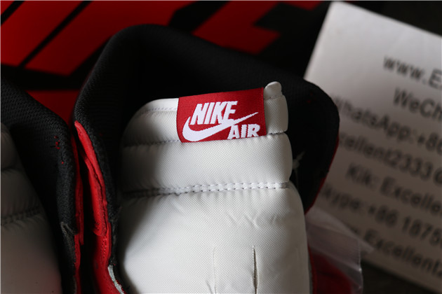 Authentic Nike Air Jordan 1 Retro Chicago