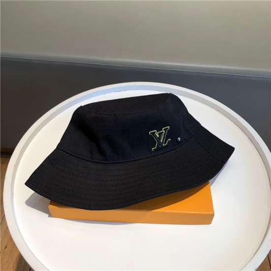 LV Cap 062