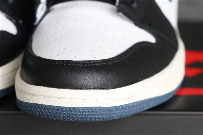 Authentic Nike Air Jordan 1 Blue Moon