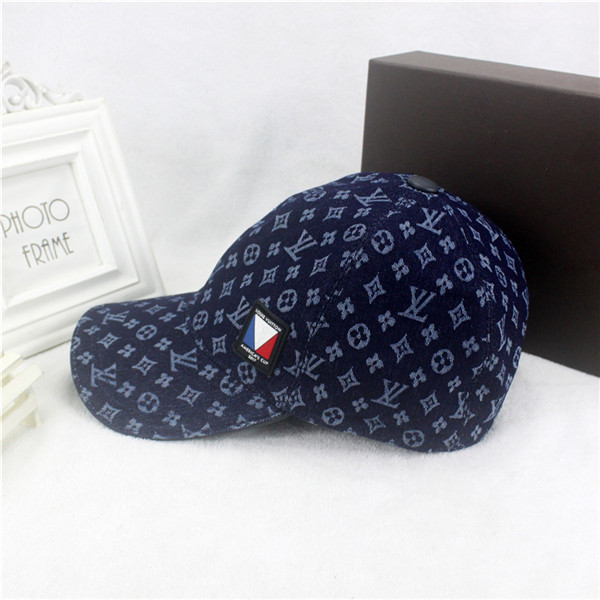 Louis Vuitton Baseball Cap With Box Full Package Size For Couples 020