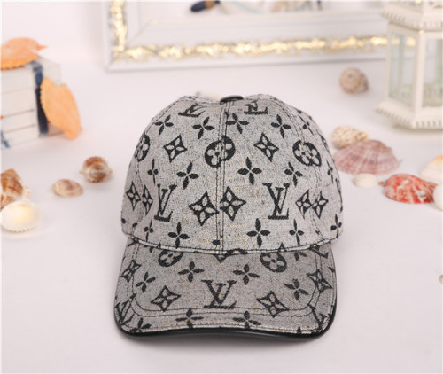 Louis Vuitton Baseball Cap With Box Full Package Size For Couples 042