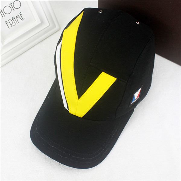 Louis Vuitton Baseball Cap With Box Full Package Size For Couples 031