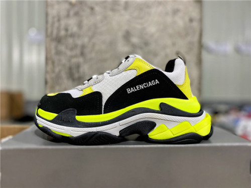 Balenciaga Triple-S 1.0 Sneaker 033