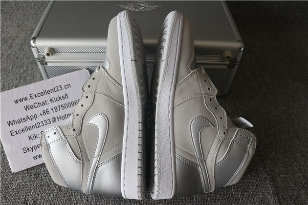 Nike Air Jordan 1 Retro Toyko Suitcase