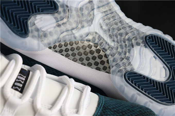 Nike Air Jordan 11 Low Retro Navy Blue Snakeskin