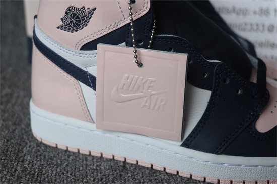 GS Nike Air Jordan 1 Patent Pink