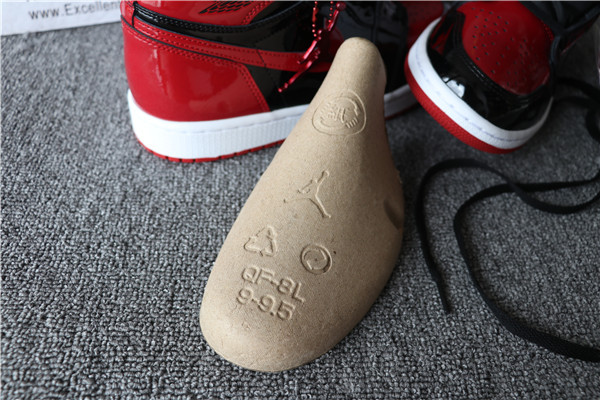Nike Air Jordan 1 Retro Panted Bred