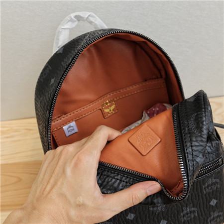 MCM Backpack Size:33-26-13 cm 002