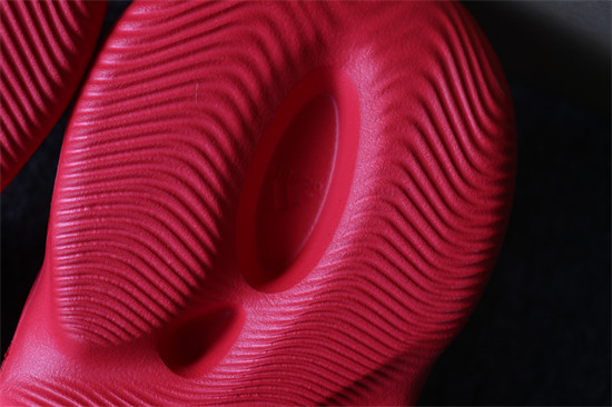 Adidas Yeezy Foam Runner Red GW3355