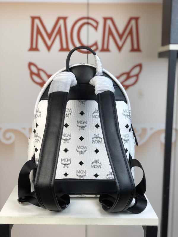 MCM Victory Patch Stark Backpack size 32-41-15cm 001