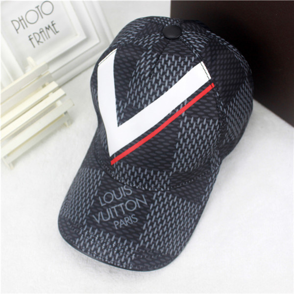 Louis Vuitton Baseball Cap With Box Full Package Size For Couples 026