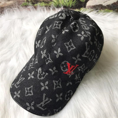 Louis Vuitton Baseball Cap With Box Full Package Size For Couples 001
