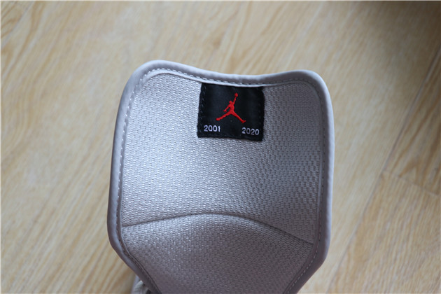 Nike Air Jordan 1 Retro Toyko Suitcase