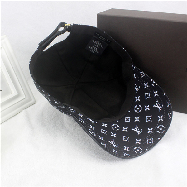 Louis Vuitton Baseball Cap With Box Full Package Size For Couples 023
