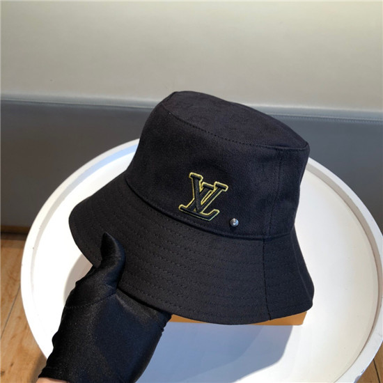 LV Cap 062