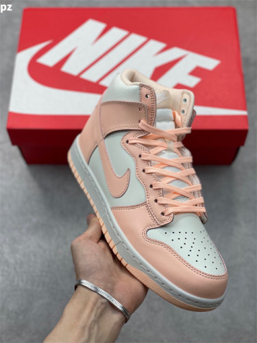 Nike SB DUNK High Light Pink