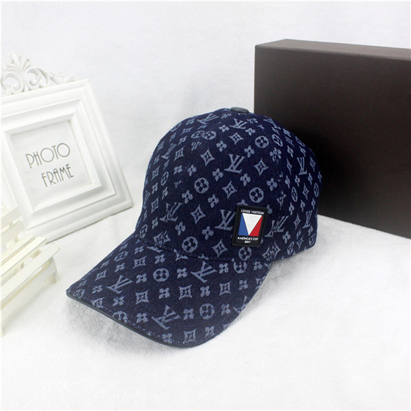 Louis Vuitton Baseball Cap With Box Full Package Size For Couples 020