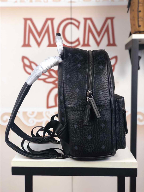 MCM Victory Patch Stark Backpack size 32-41-15cm 003