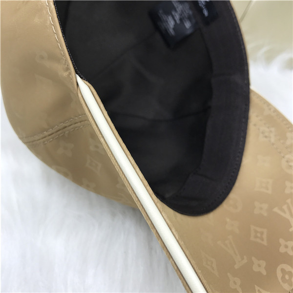 Louis Vuitton Baseball Cap With Box Full Package Size For Couples 019