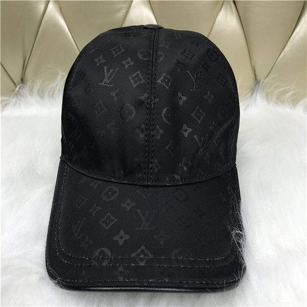 Louis Vuitton Baseball Cap With Box Full Package Size For Couples 018