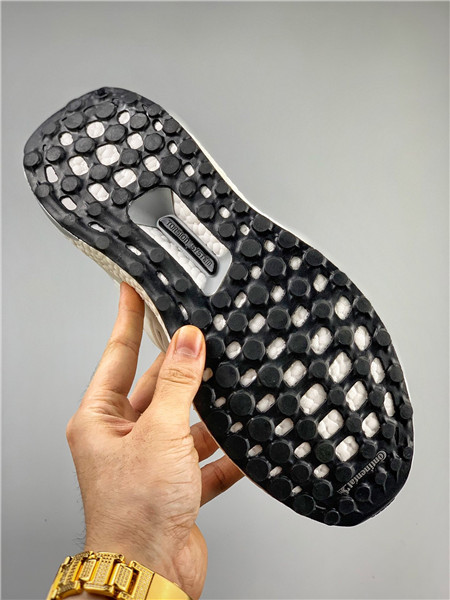 Adidas Ultra Boost 3.0 012
