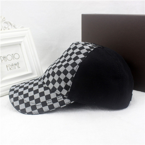 Louis Vuitton Baseball Cap With Box Full Package Size For Couples 040