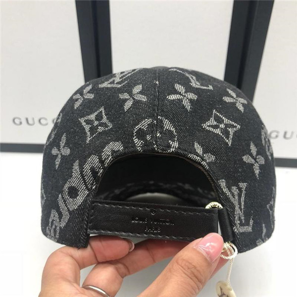 Louis Vuitton Baseball Cap With Box Full Package Size For Couples 006