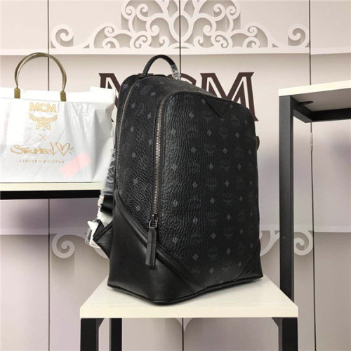 MCM Duke Backpack size 30-41-18 001