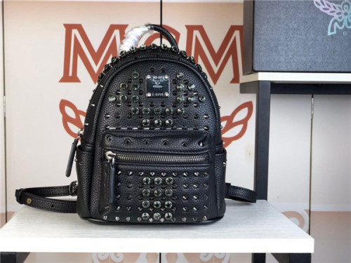 MCM Backpack 48k Rivet Size17-21-9cm 003