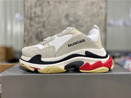Balenciaga Triple-S 1.0 Sneaker 059