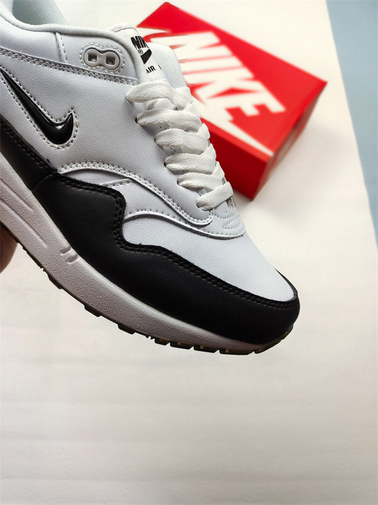 Nike Air Max 1 001