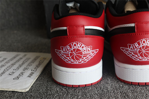 Nike Air Jordan 1 Low Chicago