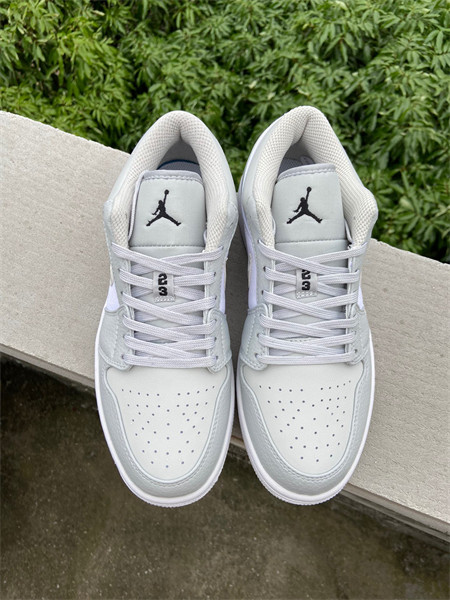 Nike Air Jordan 1 Low 1
