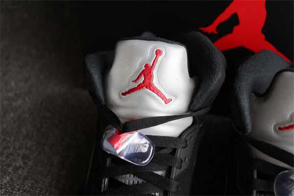 Nike Air Jordan 5 Retro Metallic Sliver