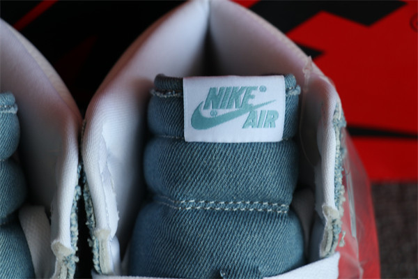Nike Air jordan 1 Jeans