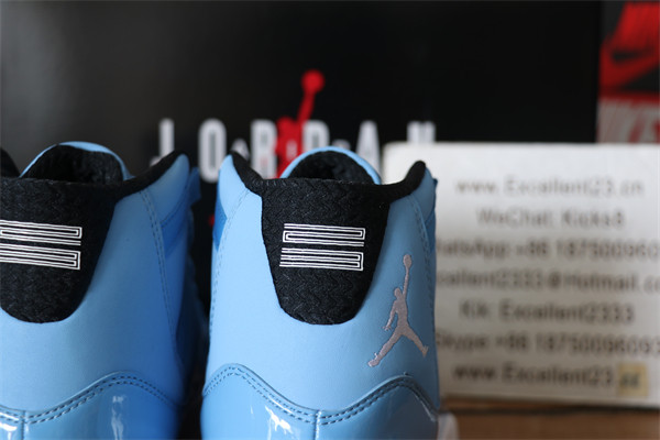 Nike Air Jordan 11 UNC