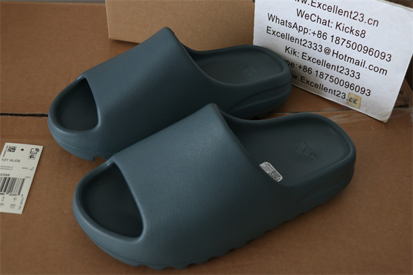 Yeezy Slide ID2349