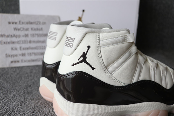 Nike Air Jordan 11 Neapolitan