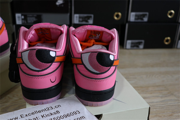 The Powerpuff Girls x Nike SB Dunk Pink