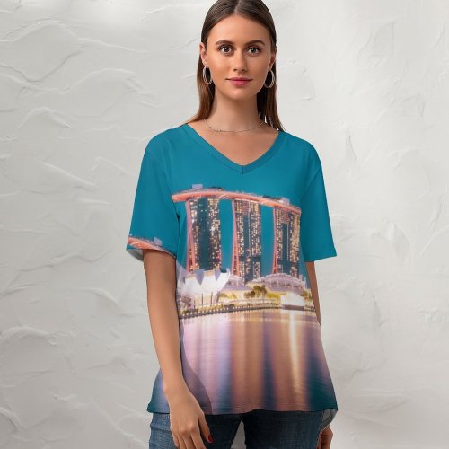 yanfind V Neck T-shirt for Women Pang Yuhao Marina Bay Sands Singapore Hour Night Life City Lights Reflection Summer Top  Short Sleeve Casual Loose