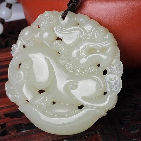 Hetian jade PI xiu pendant jade PI 恘 necklace lovers leather mound pendant jade