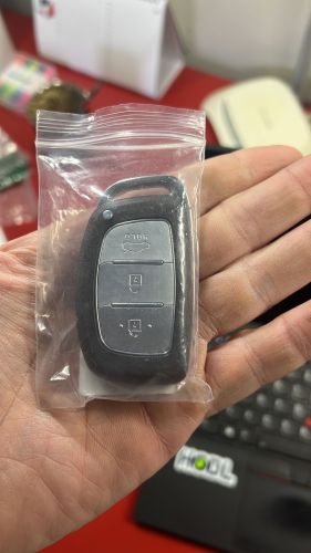 Hyundai 3 button remote, with 434mhz, 47 chip, fccid number 95440-D3010