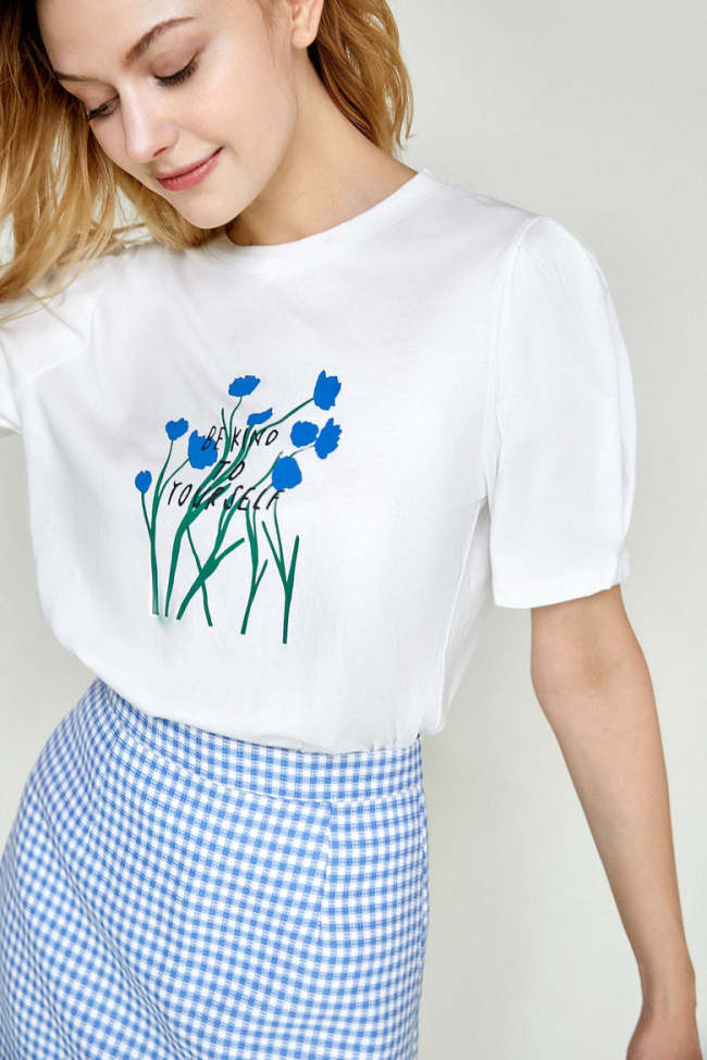 White Flower Print T-shirt