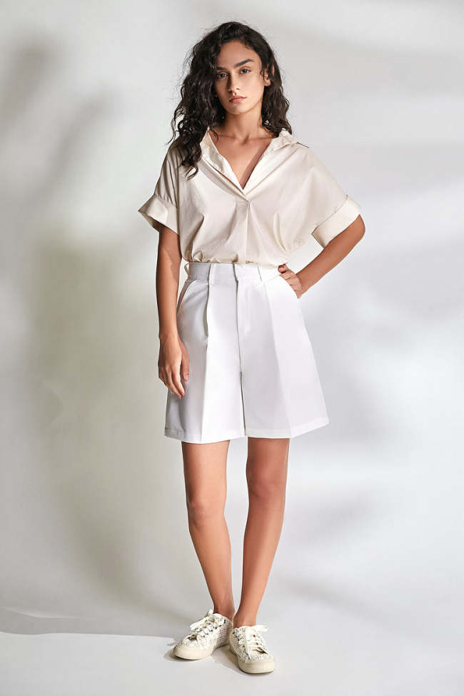 Sea Shell Pointed Collar Folded Cuff Shirt