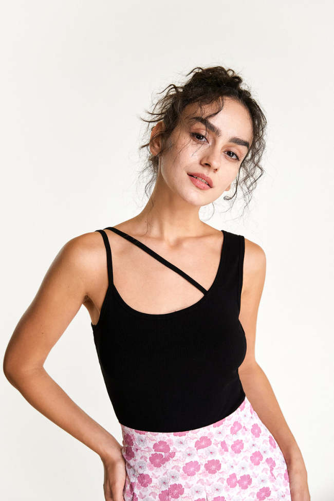 Black Wearable Front And Back Ribbed Asymmetric Tank Top