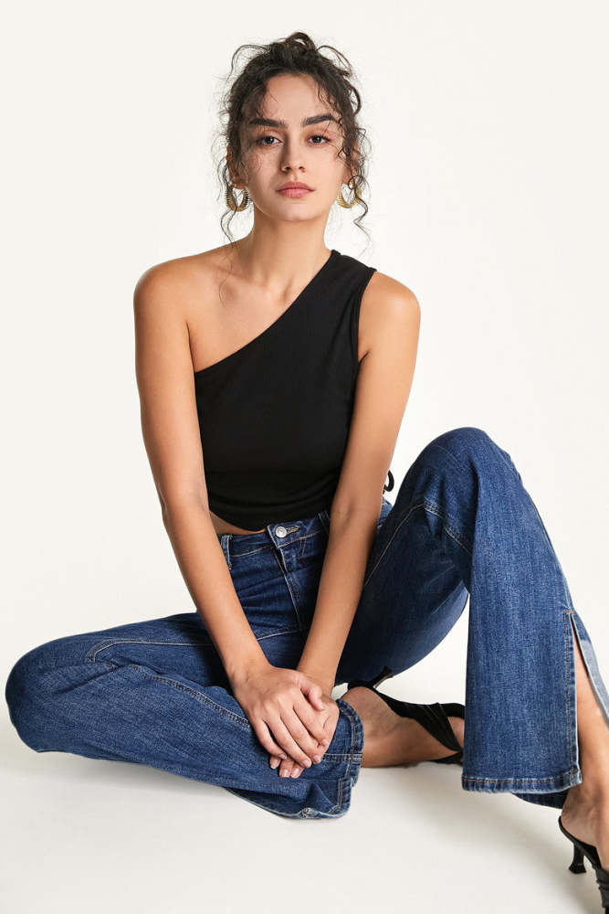 Black Ruched Ribbed One-Shoulder Crop Top