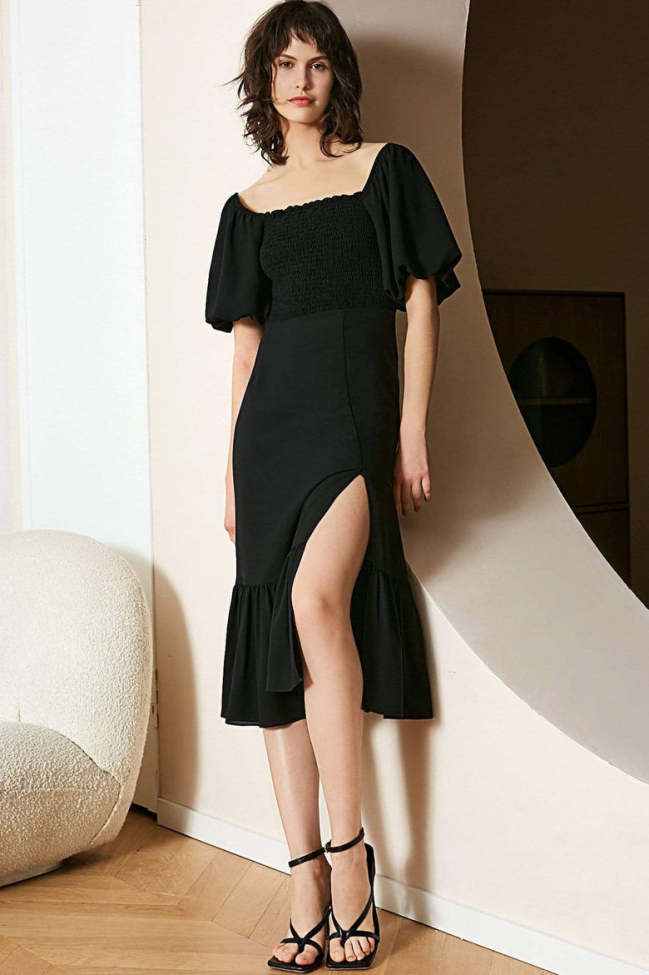 Outlet                Aubrey Black Picnic Midi Dress